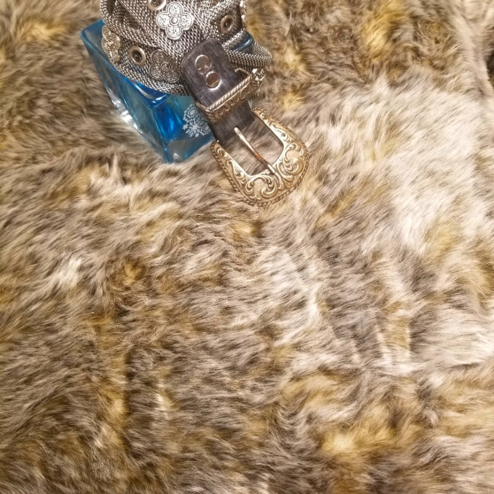 Sand Castle Vintage 80s metal belt. Size 30-32